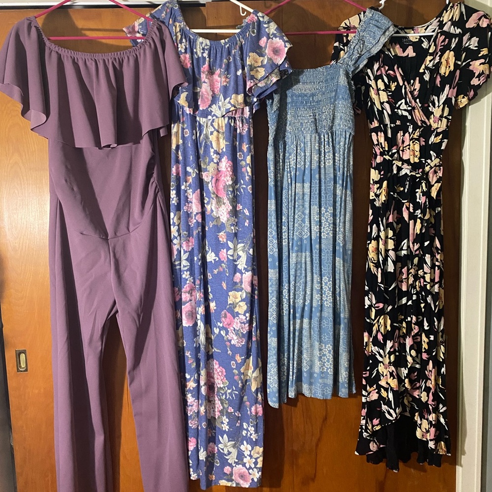 Maternity dress/jumpsuit lot (S and M)